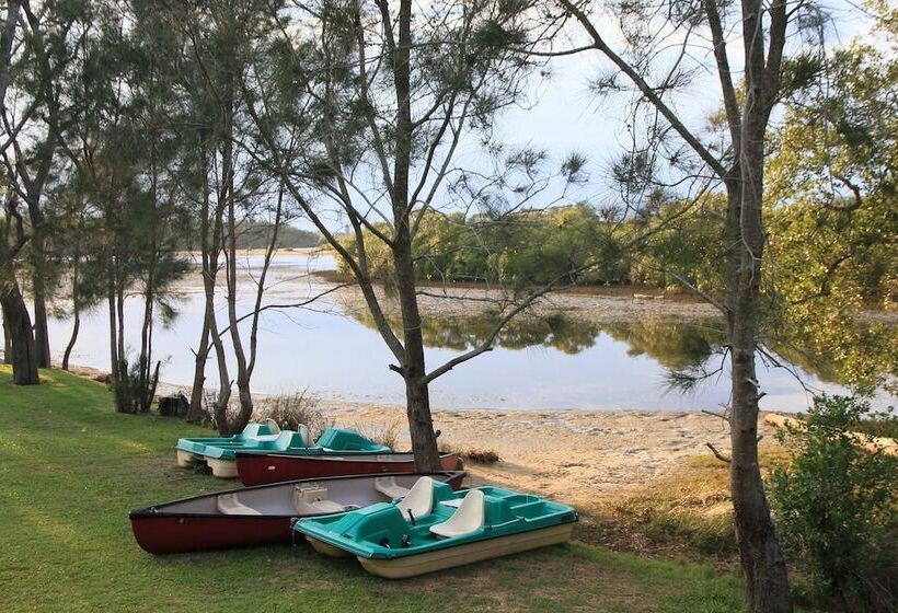Wooli River Lodges