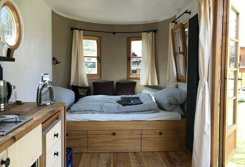 Almwagen Max Am Tegernsee