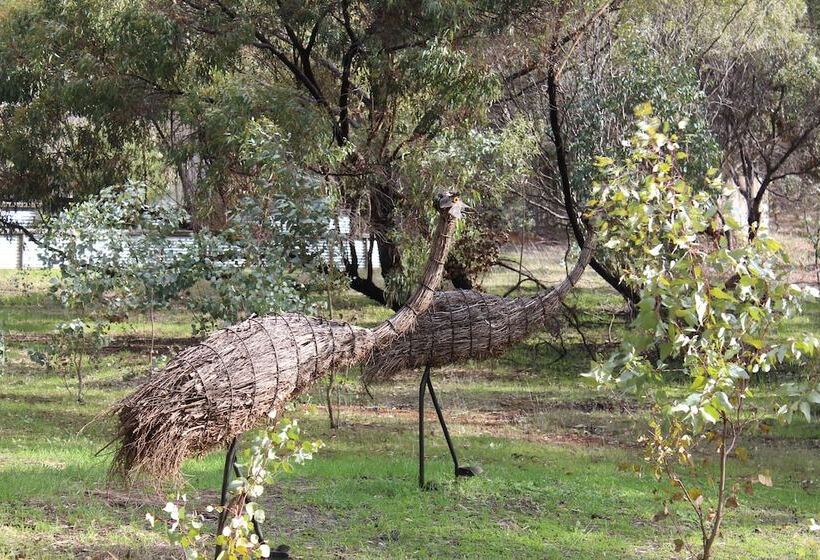 مبيت وإفطار Black Wattle Retreat