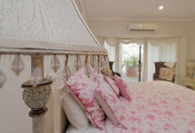 צימר Black Wattle Retreat