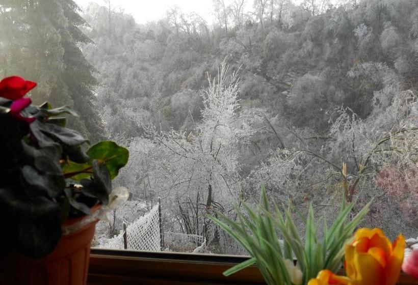 مبيت وإفطار Casa Clotilde