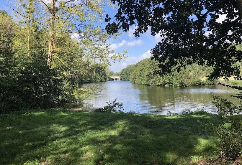 ベッドアンドブレックファースト Chambres D Hotes La Bruyere