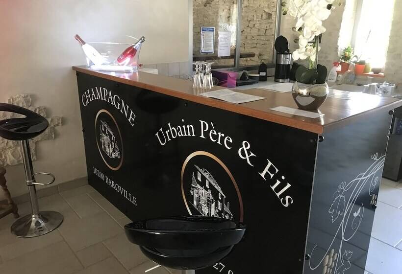 مبيت وإفطار Champagne Urbain
