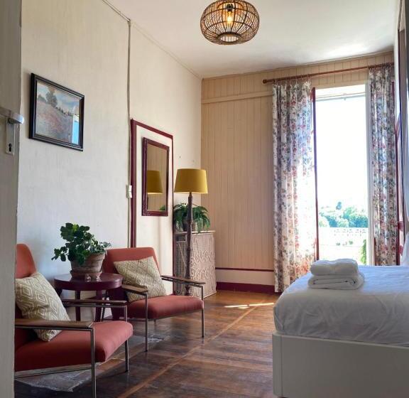 Bed and Breakfast Château La Barge   Dordogne