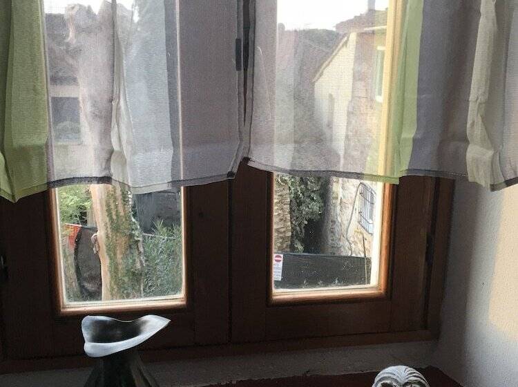 مبيت وإفطار La Casa Del Castello