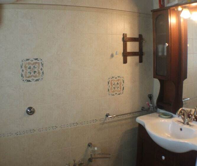 مبيت وإفطار La Fonte Di Nioli