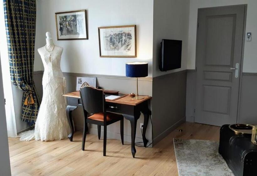 ベッドアンドブレックファースト La Glycine Blanche