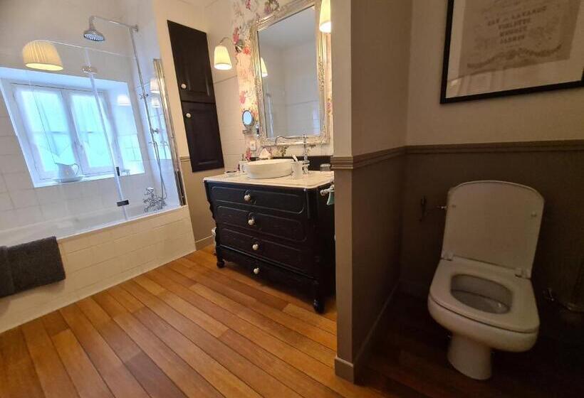 ベッドアンドブレックファースト La Glycine Blanche