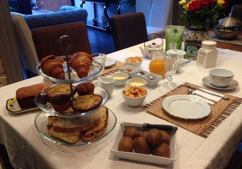 ベッドアンドブレックファースト La Glycine Blanche