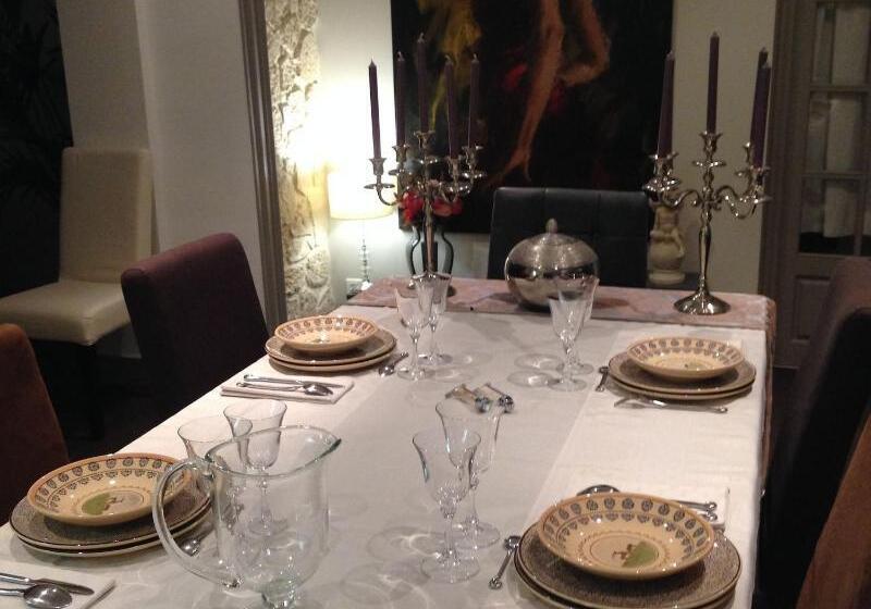 ベッドアンドブレックファースト La Glycine Blanche