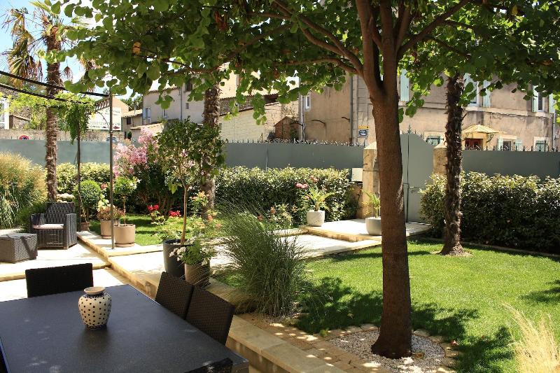 ベッドアンドブレックファースト La Glycine Blanche