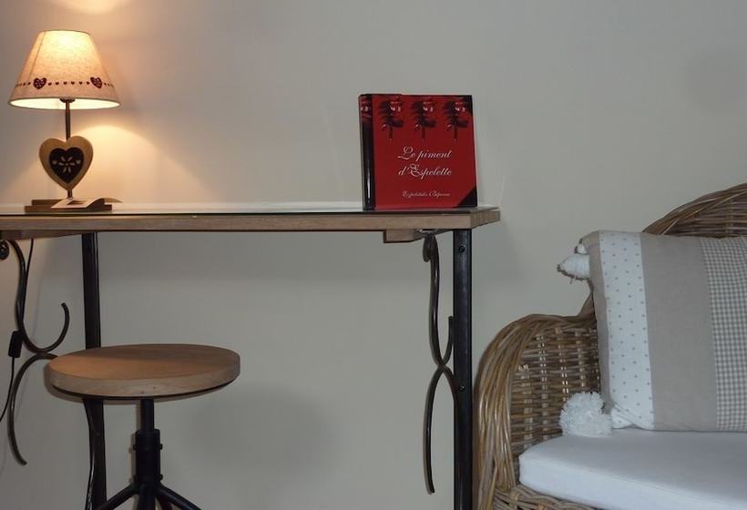 مبيت وإفطار Le Balcon De L'ossau