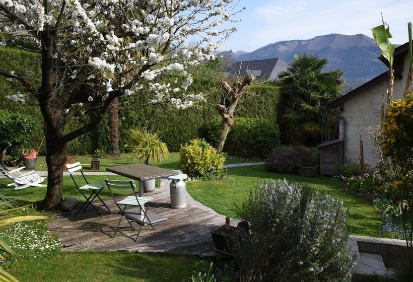 مبيت وإفطار Le Balcon De L'ossau