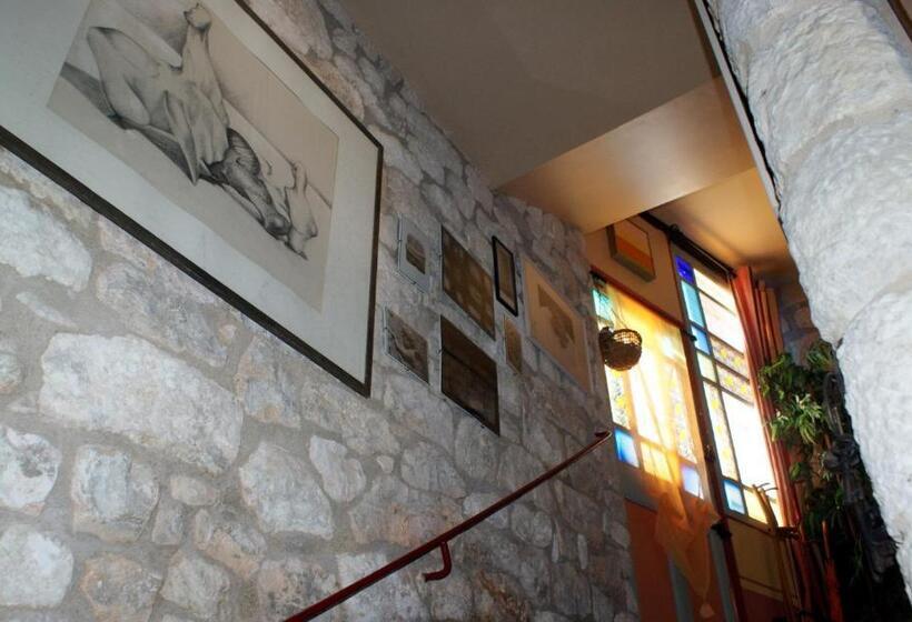 住宿加早餐  Les Chimeres