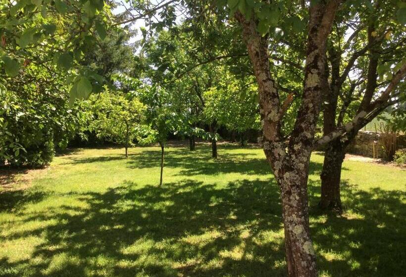 Bed and Breakfast Les Noyers Aulnay