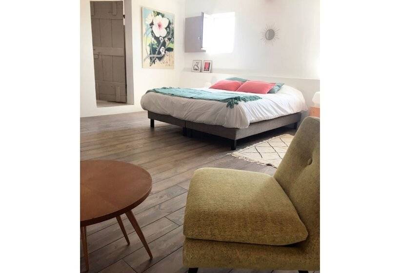 مبيت وإفطار Les Toiles Du 15