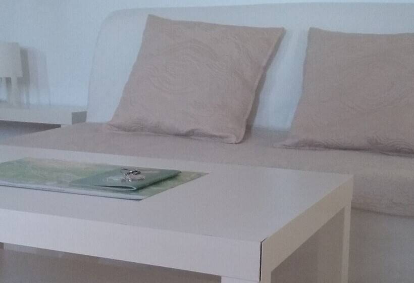 مبيت وإفطار Lovely Cat S Room Urrunaga