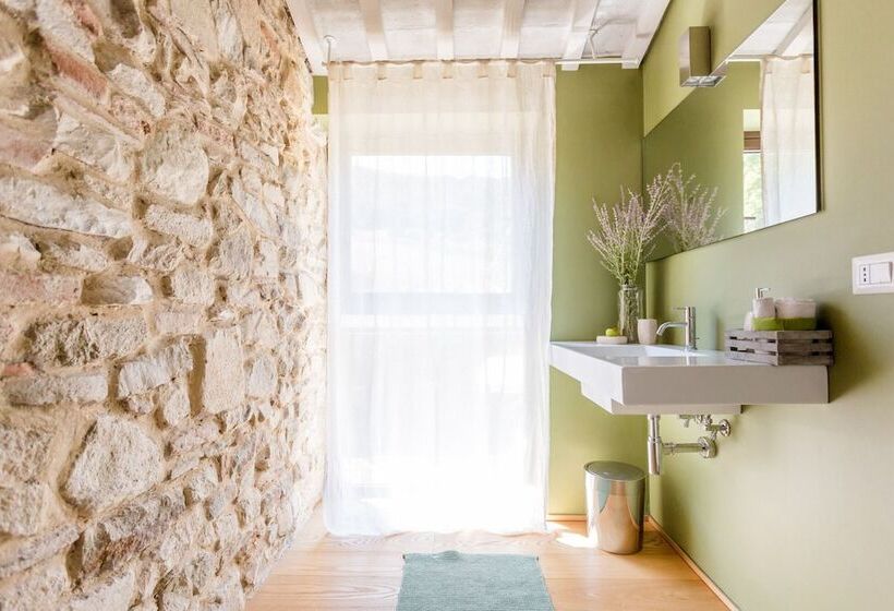 مبيت وإفطار Maeli Winery House