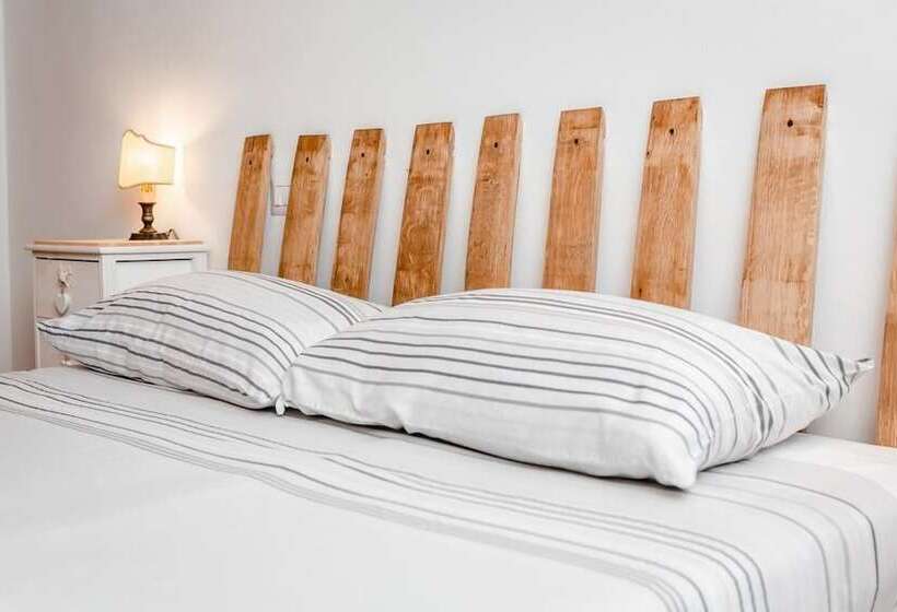 مبيت وإفطار Maeli Winery House