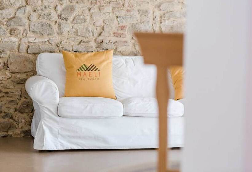 مبيت وإفطار Maeli Winery House