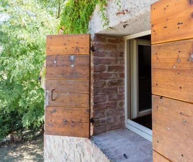 مبيت وإفطار Maeli Winery House