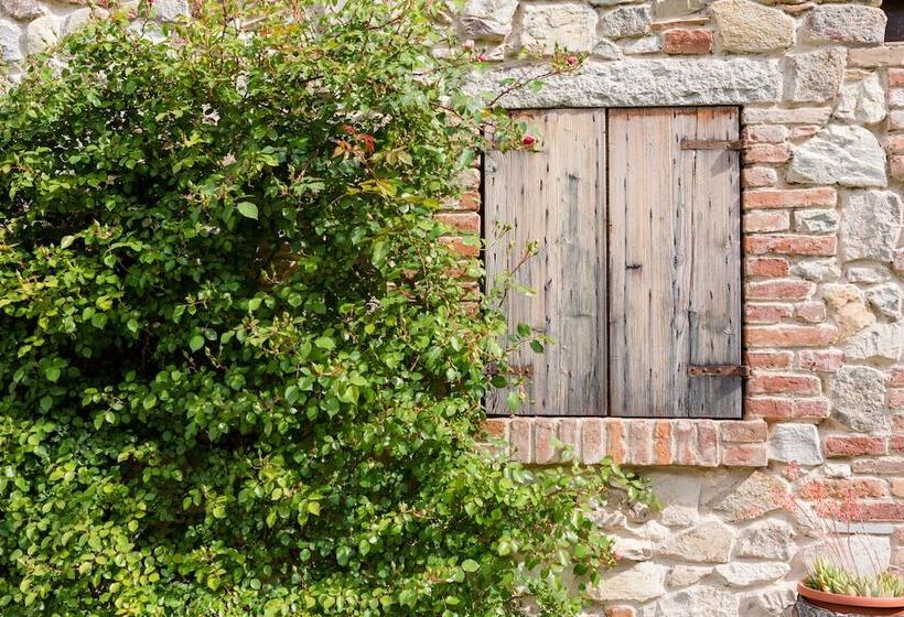 مبيت وإفطار Maeli Winery House