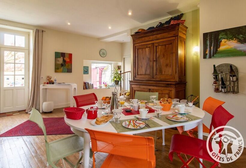 ベッドアンドブレックファースト Manoir D Orbé