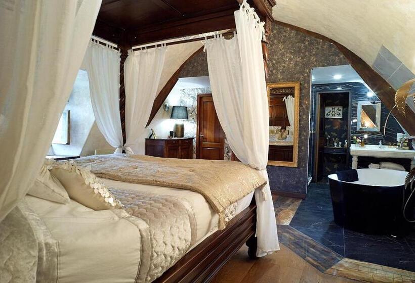 민박 Manoir De La Sénéchaussée De Lantiern