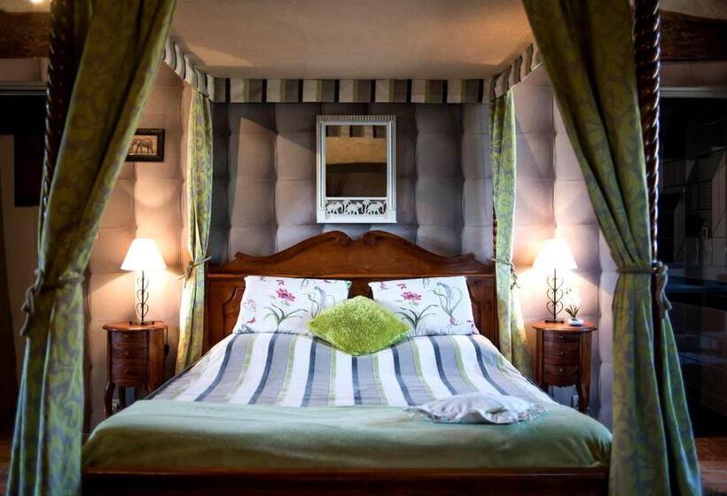 민박 Manoir De La Sénéchaussée De Lantiern