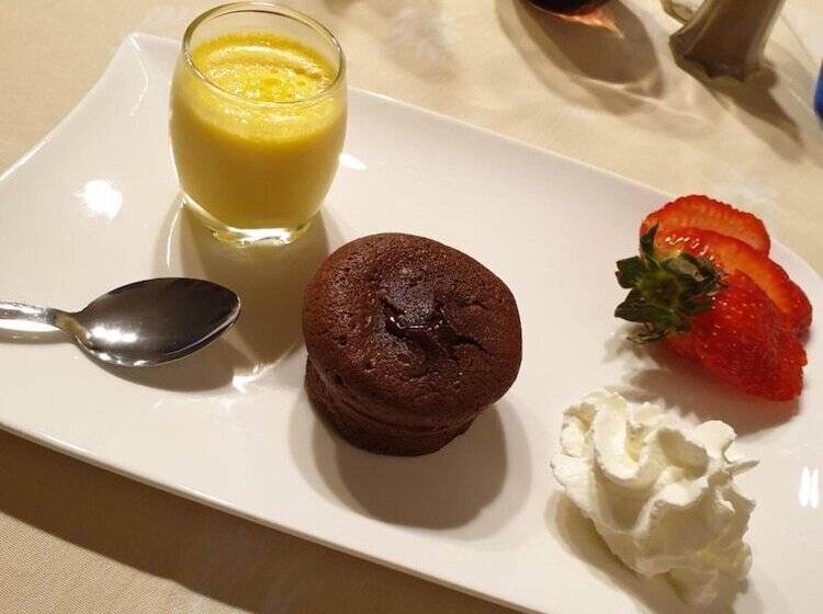 تختخواب و صبحانه San Larenzu