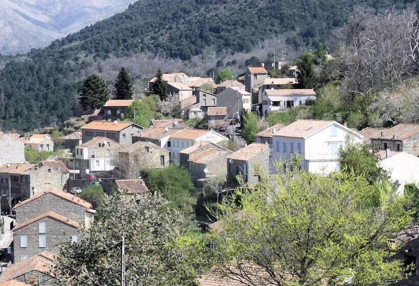 تختخواب و صبحانه San Larenzu