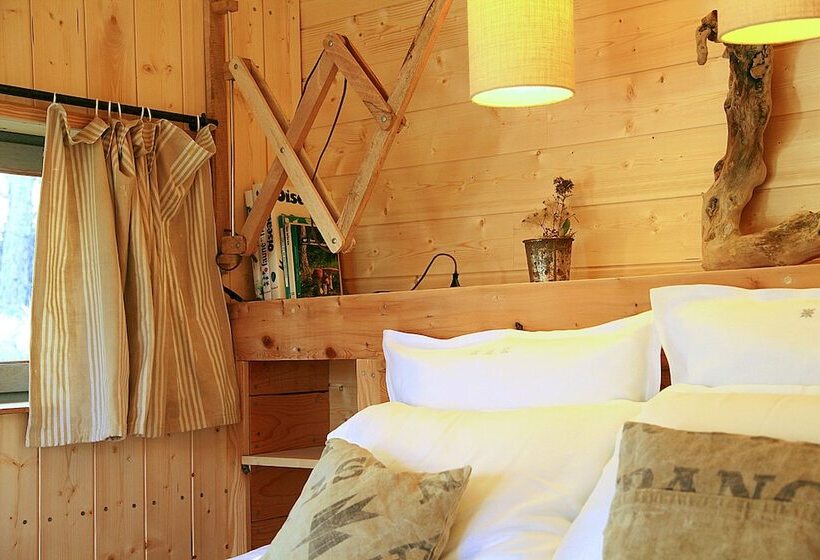 צימר Terre Des Baronnies. Cabanes