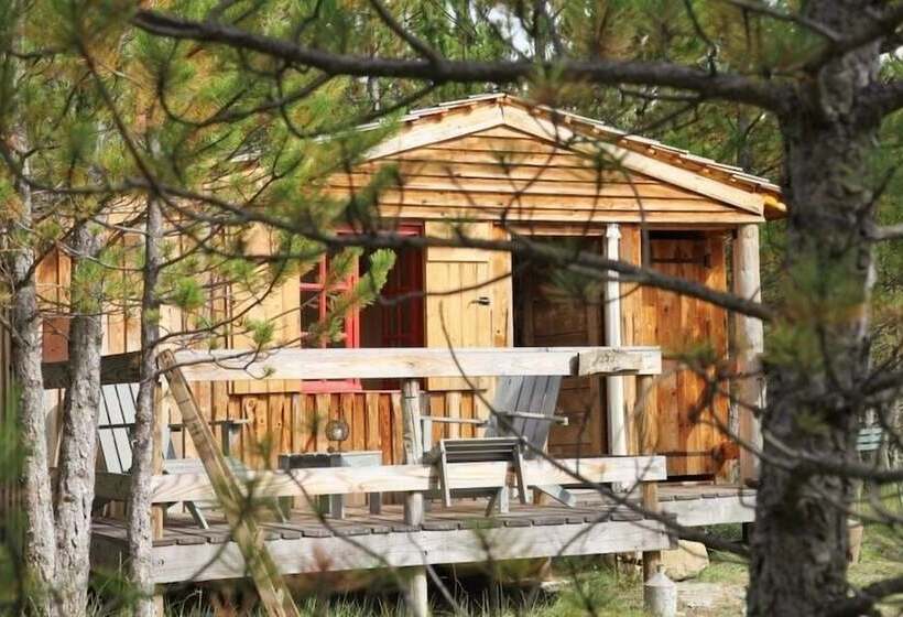 צימר Terre Des Baronnies. Cabanes