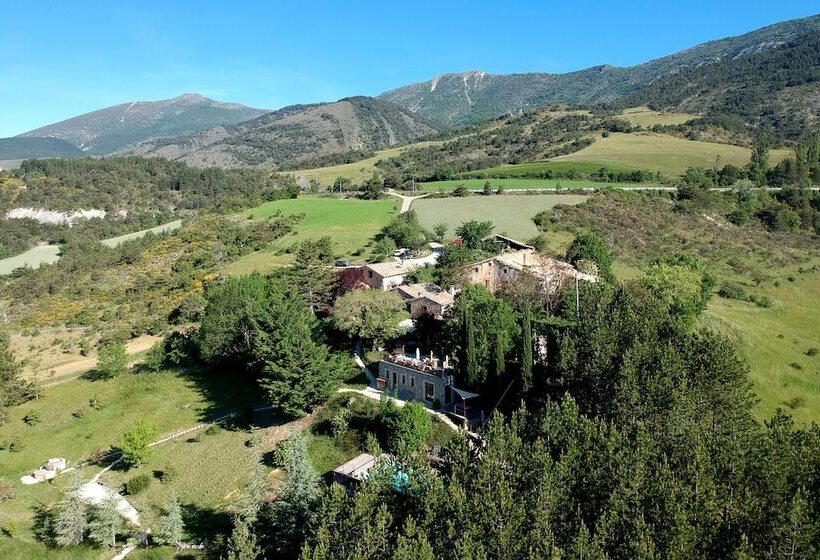 צימר Terre Des Baronnies. Cabanes