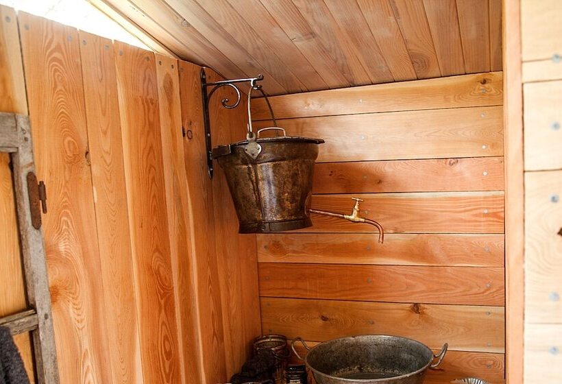 צימר Terre Des Baronnies. Cabanes