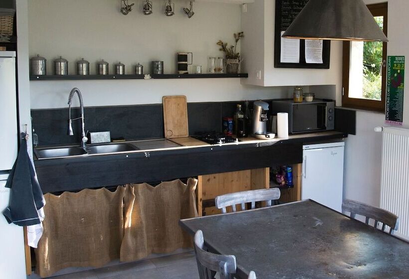 צימר Terre Des Baronnies. Cabanes