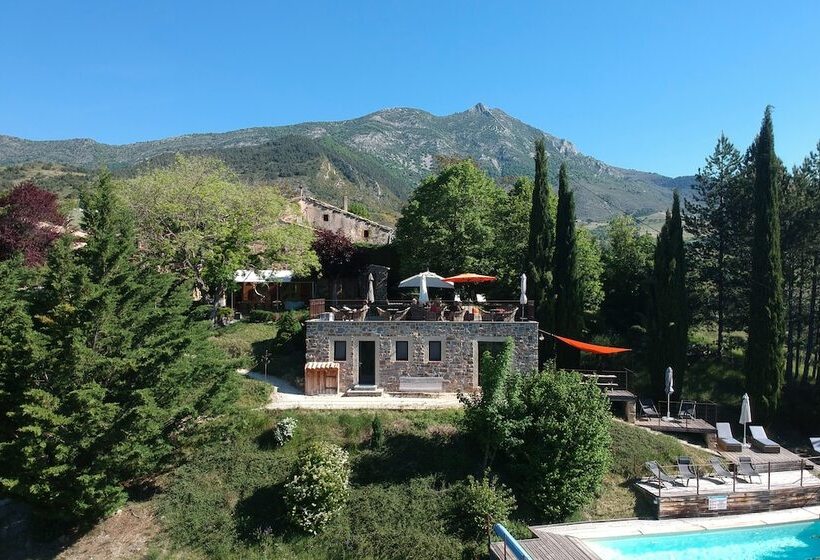 צימר Terre Des Baronnies. Cabanes