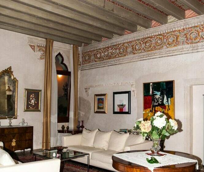مبيت وإفطار Villa Conti Bassanese