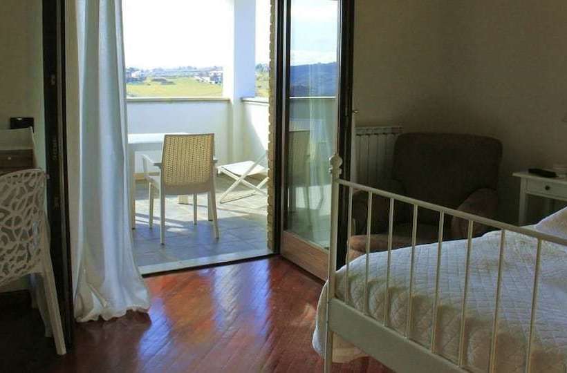 مبيت وإفطار Villa Floridia