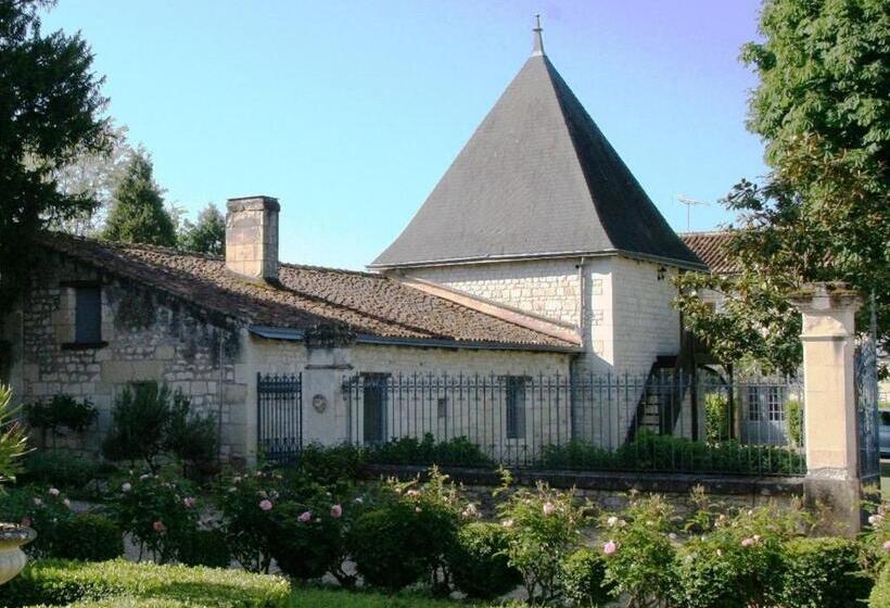 Château De Bournand B&b