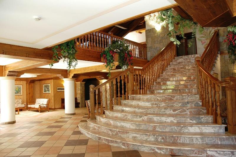 Хостел Bella Italia & Efa Village