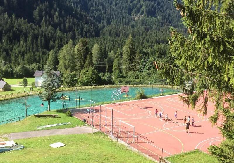 Хостел Bella Italia & Efa Village