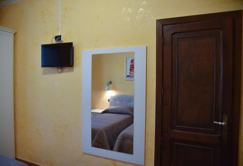 فندق فئة نجمة واحدة L Orecchietta