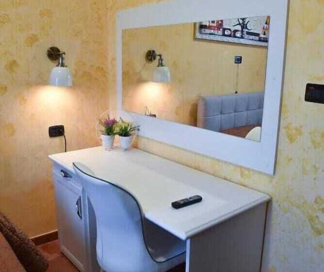 فندق فئة نجمة واحدة L Orecchietta