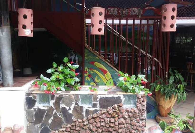 Hostel La Cascada