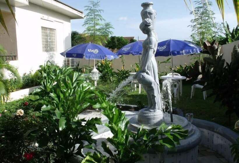 酒店 Acacia Lodge, North Legon