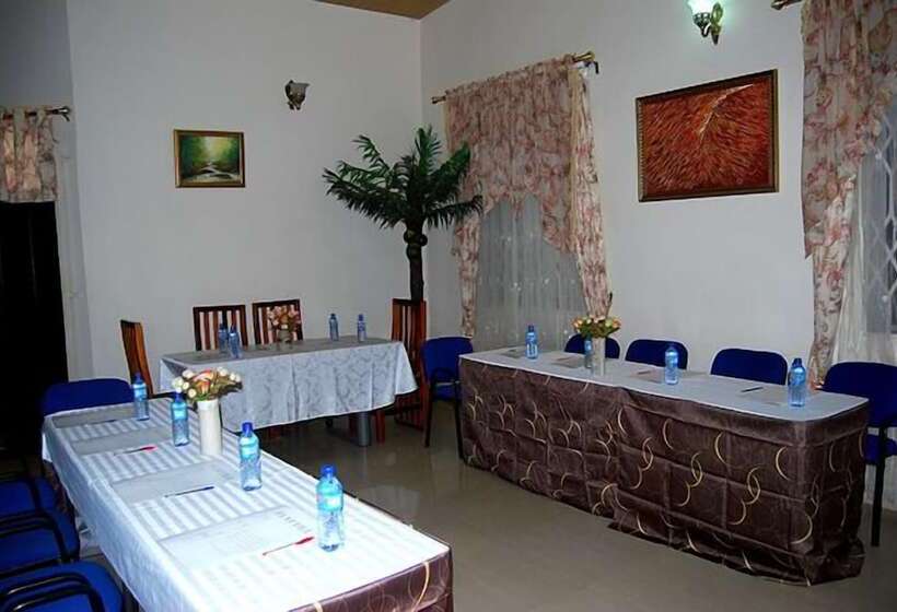 酒店 Acacia Lodge, North Legon