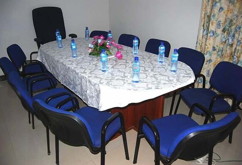 酒店 Acacia Lodge, North Legon