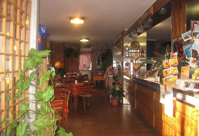 Hotel Albergo Rifugio Monte Cucco