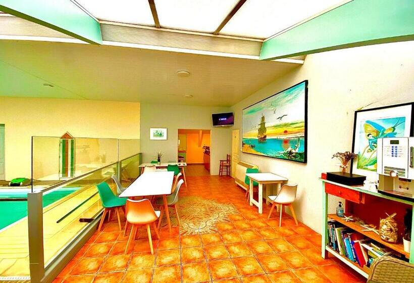 فندق Aux Rochers De L Ocean